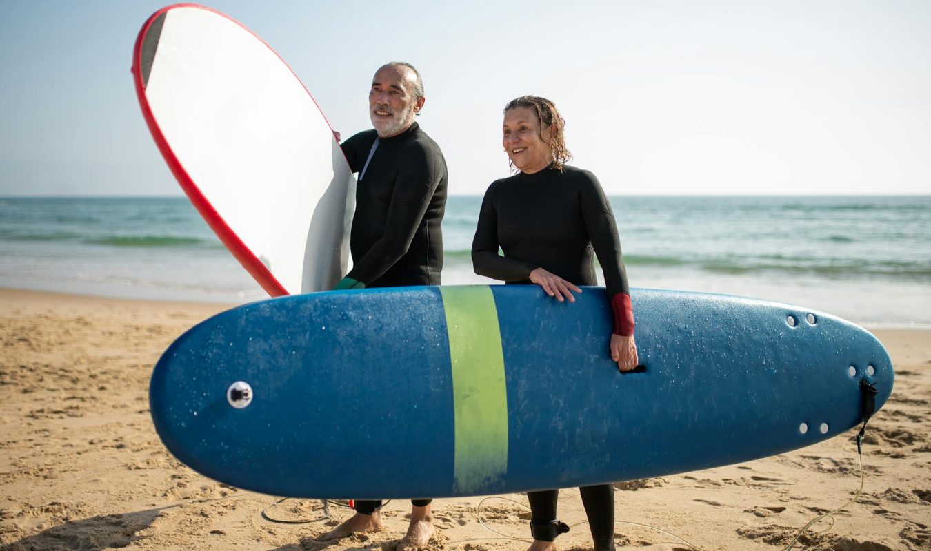 Séance de surf débutant en team building à Anglet